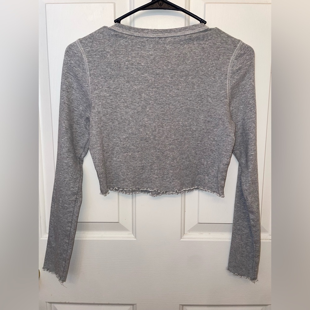 Playboy Pacsun Gray Long Sleeve Crop Top - Picture 4 of 4